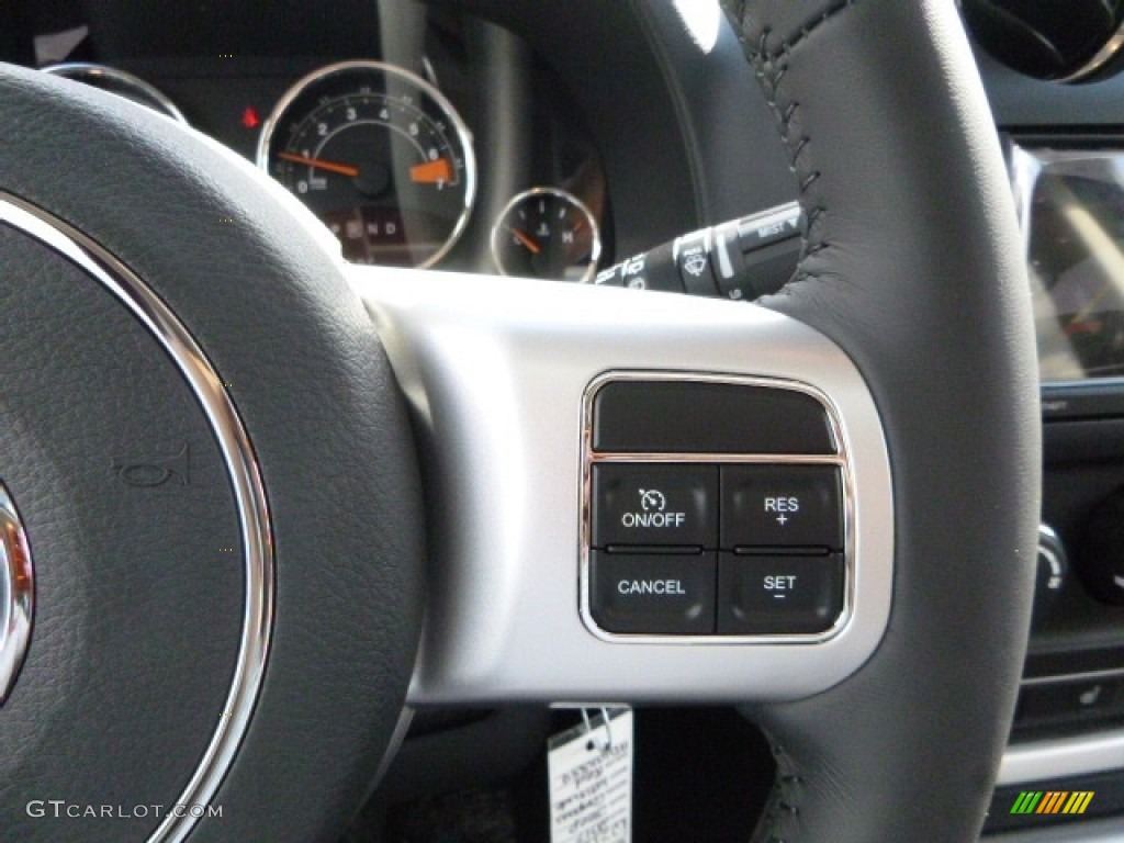 2017 Jeep Compass High Altitude 4x4 Controls Photo #115444002