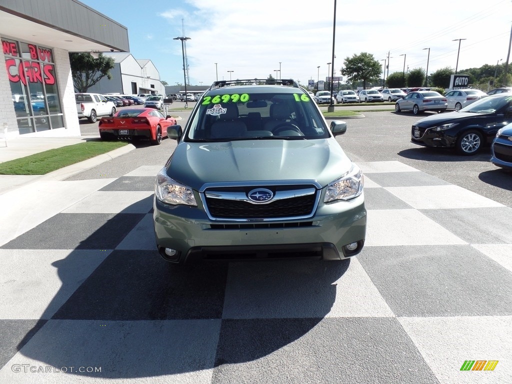 2016 Forester 2.5i Limited - Jasmine Green Metallic / Gray photo #2