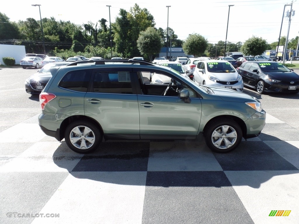 2016 Forester 2.5i Limited - Jasmine Green Metallic / Gray photo #3