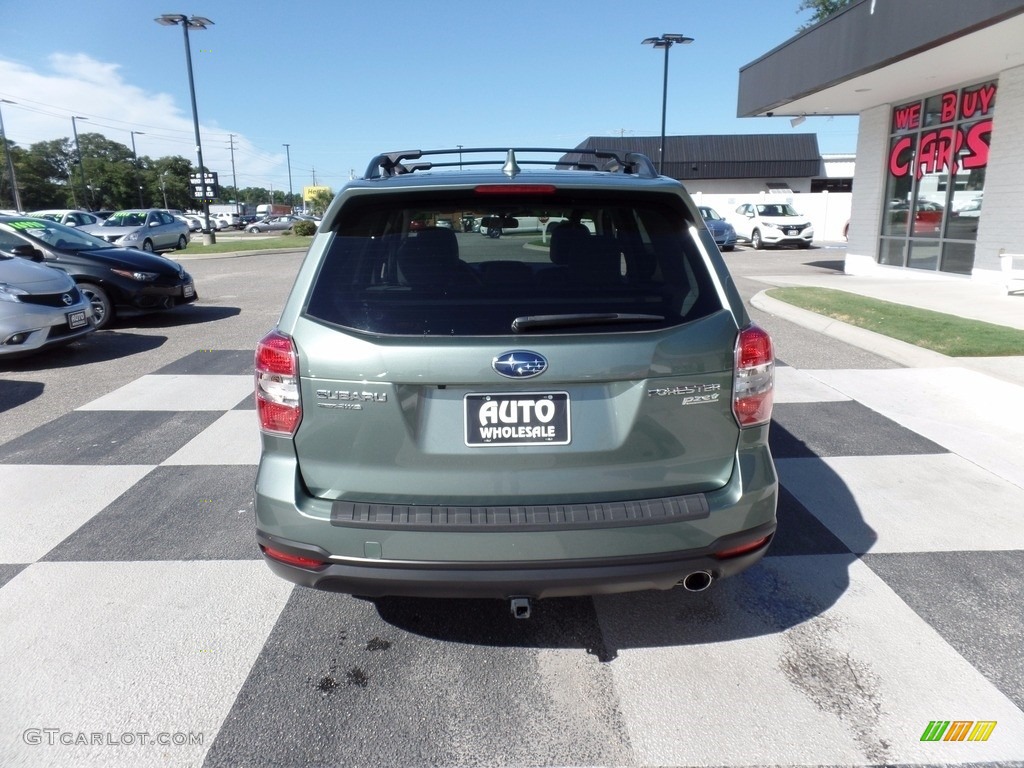 2016 Forester 2.5i Limited - Jasmine Green Metallic / Gray photo #4