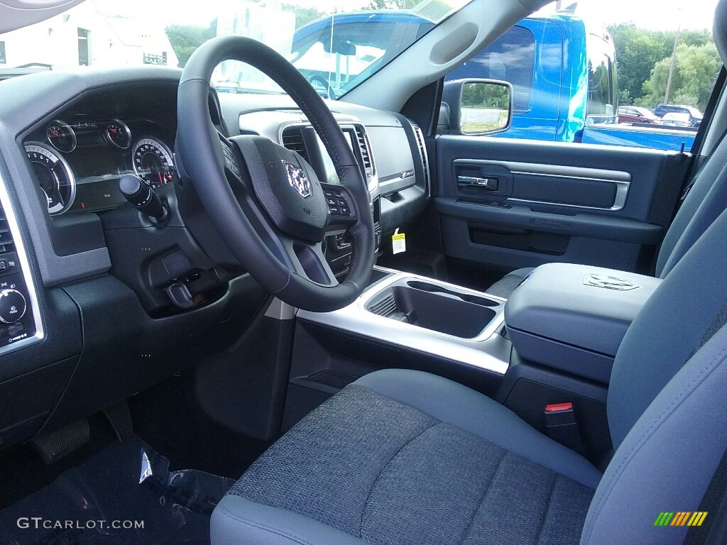 Black/Diesel Gray Interior 2017 Ram 1500 Big Horn Crew Cab 4x4 Photo #115445373