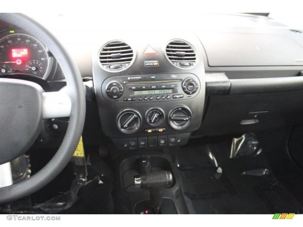 2007 New Beetle 2.5 Convertible - Sunflower Yellow / Black photo #15