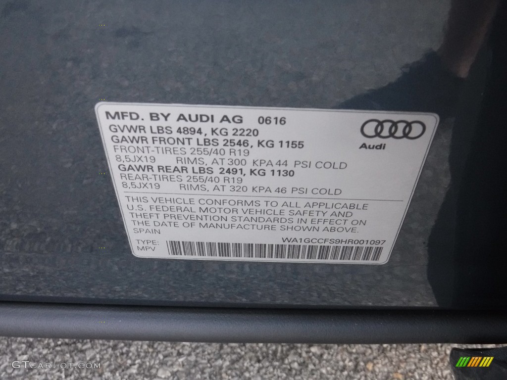 2017 Q3 2.0 TFSI Prestige quattro - Utopia Blue Metallic / Rock Gray photo #40