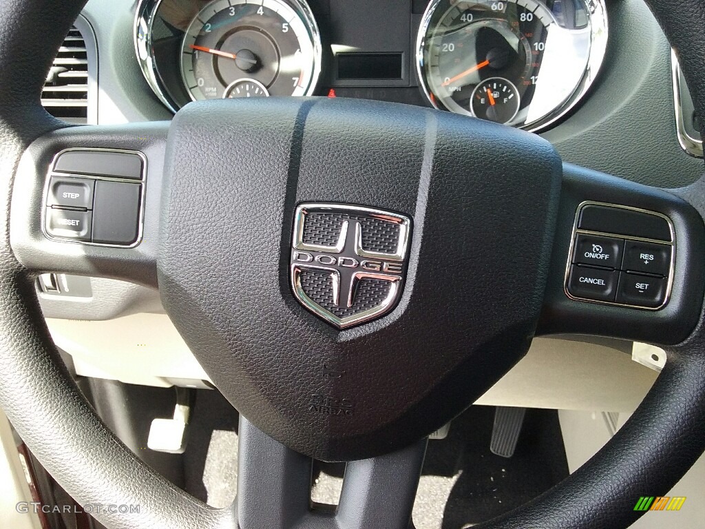 2017 Grand Caravan SE - Octane Red / Black/Light Graystone photo #7