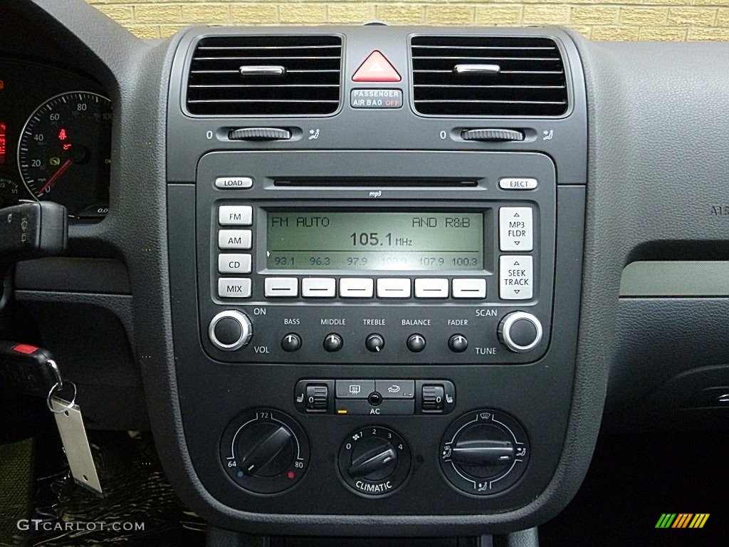 2007 Rabbit 4 Door - Sage Green Metallic / Art Grey photo #26