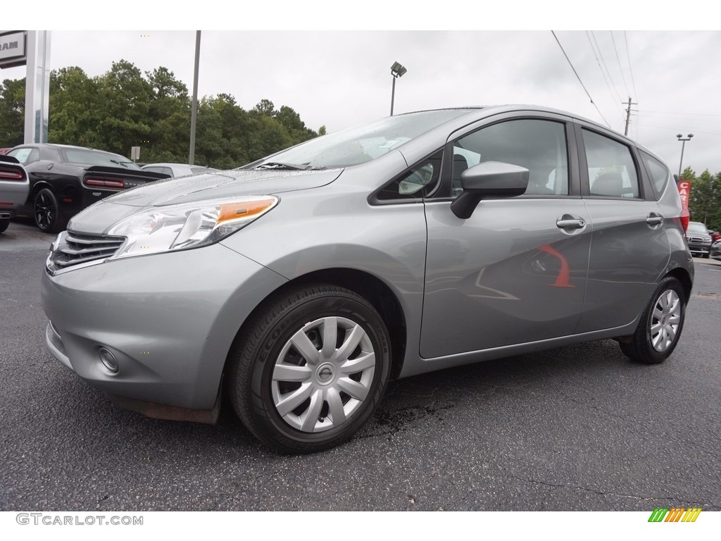 2015 Versa Note SV - Magnetic Gray / Charcoal photo #3
