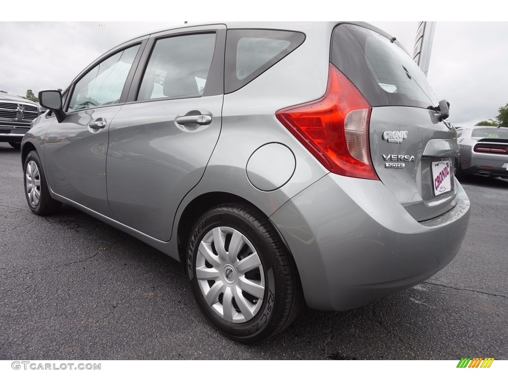 2015 Versa Note SV - Magnetic Gray / Charcoal photo #5