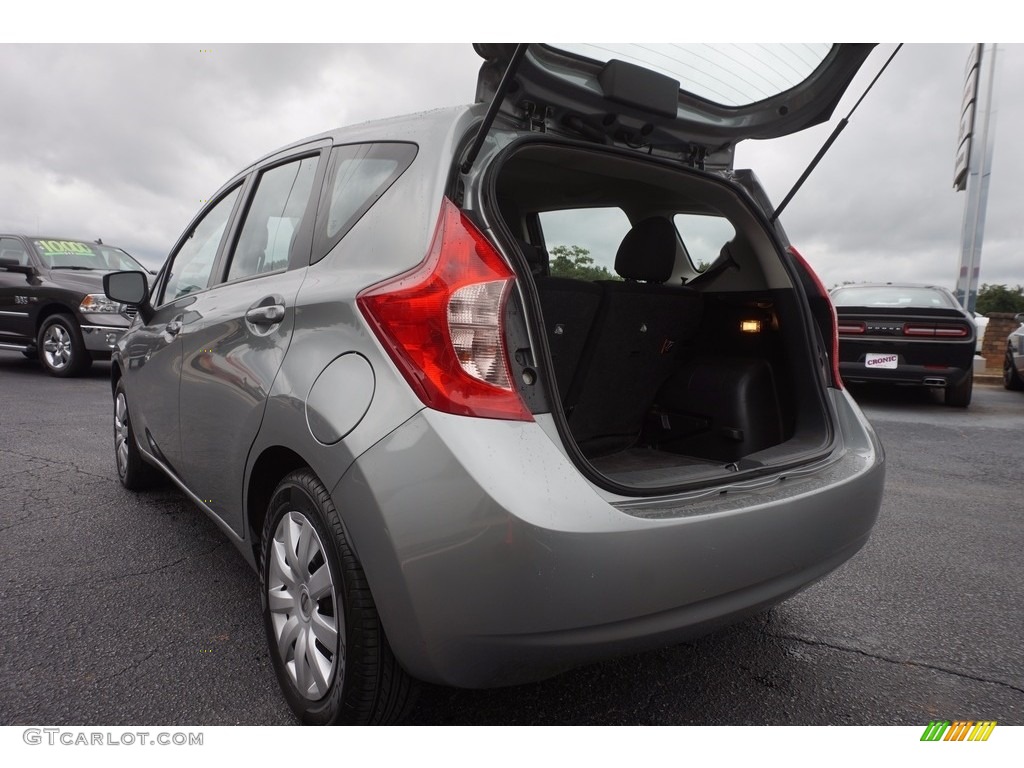 2015 Versa Note SV - Magnetic Gray / Charcoal photo #16