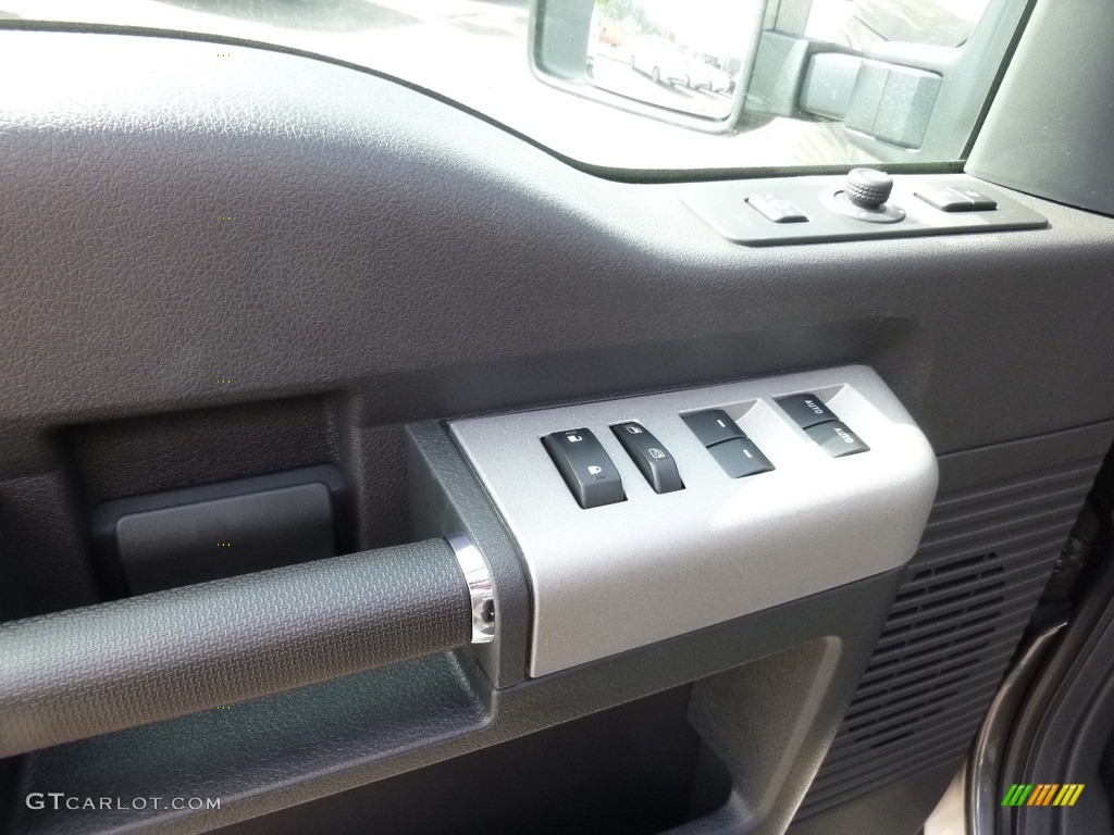 2016 F250 Super Duty Lariat Crew Cab 4x4 - Magnetic Metallic / Black photo #10