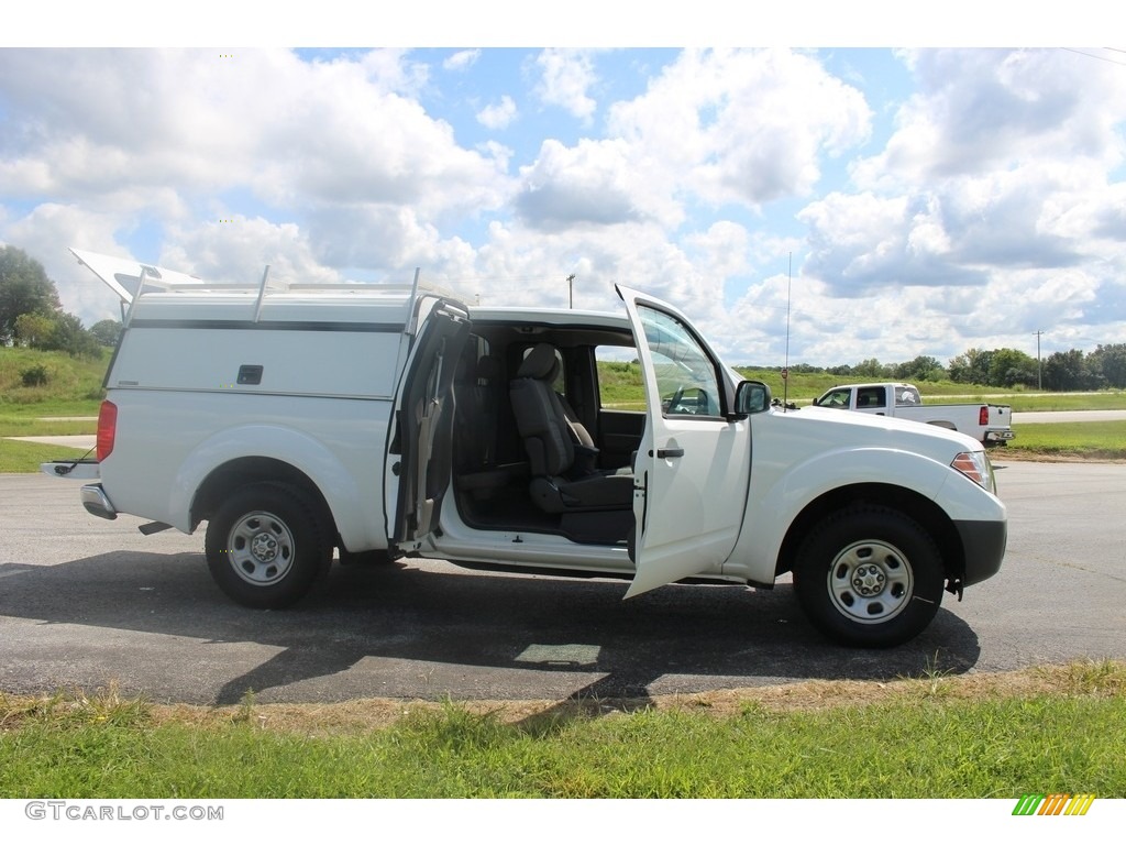 2012 Frontier S King Cab - Avalanche White / Steel photo #17