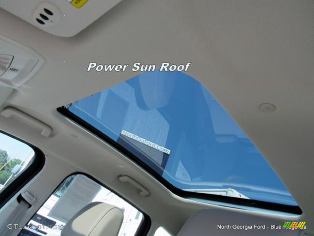 2016 C-Max Hybrid SEL - Ruby Red / Medium Light Stone photo #18