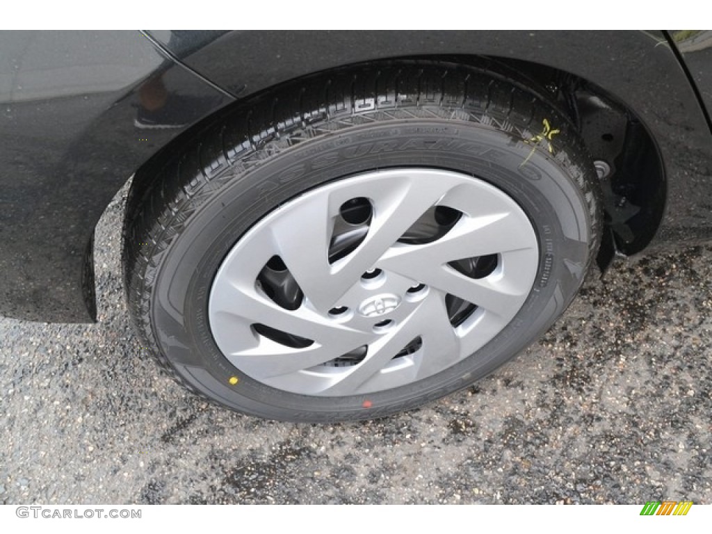 2016 Prius c One - Black Sand Pearl / Ash/Black photo #9
