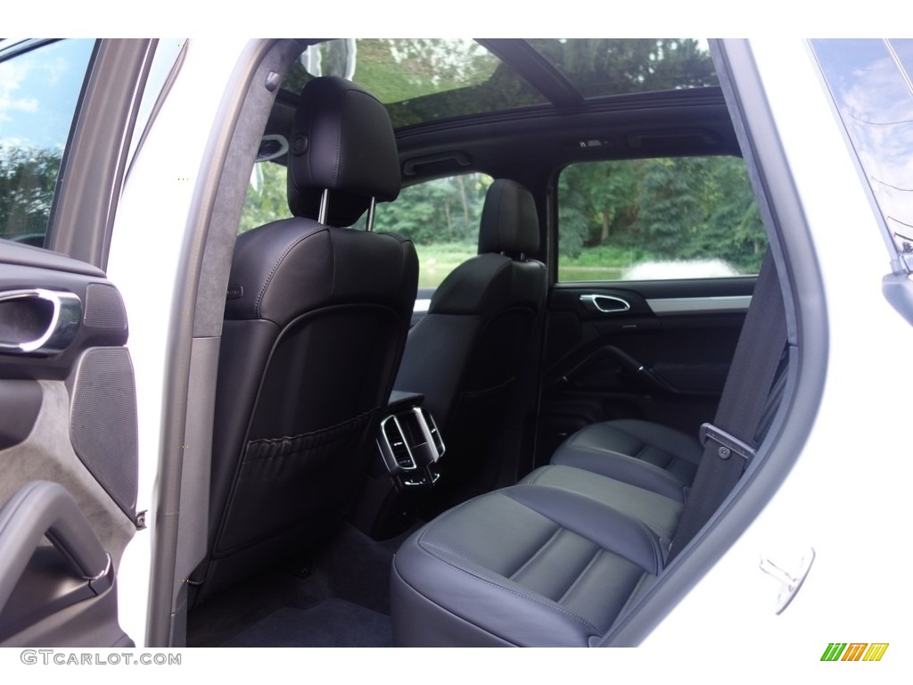 2016 Porsche Cayenne GTS Rear Seat Photo #115490698