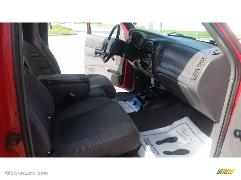 2001 Ranger XL SuperCab - Bright Red / Dark Graphite photo #12