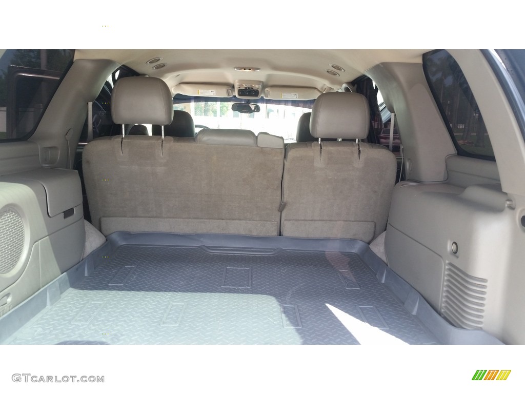 2003 Tahoe LT - Light Pewter Metallic / Gray/Dark Charcoal photo #12