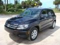 Deep Black Metallic - Tiguan SE Photo No. 3