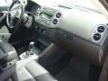 Deep Black Metallic - Tiguan SE Photo No. 21