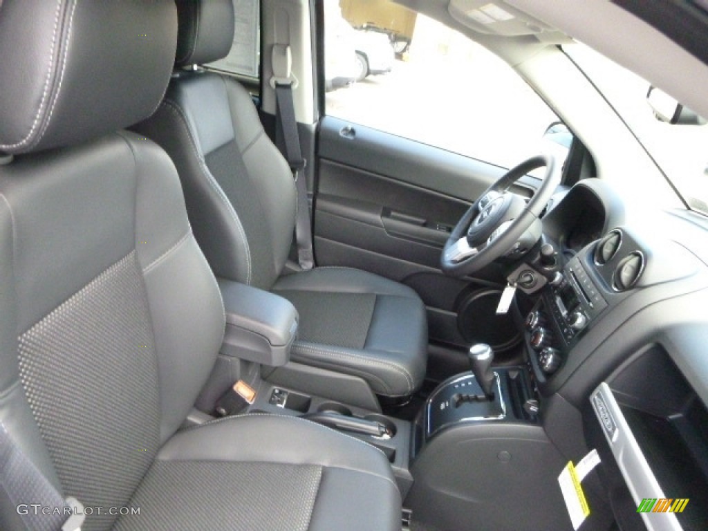 2017 Jeep Compass Sport SE 4x4 Front Seat Photo #115498732