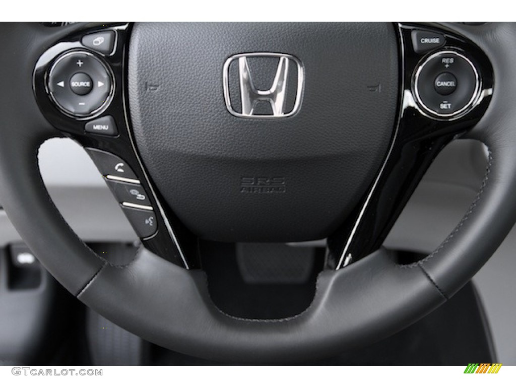 2017 Honda Accord EX-L V6 Sedan Steering Wheel Photos