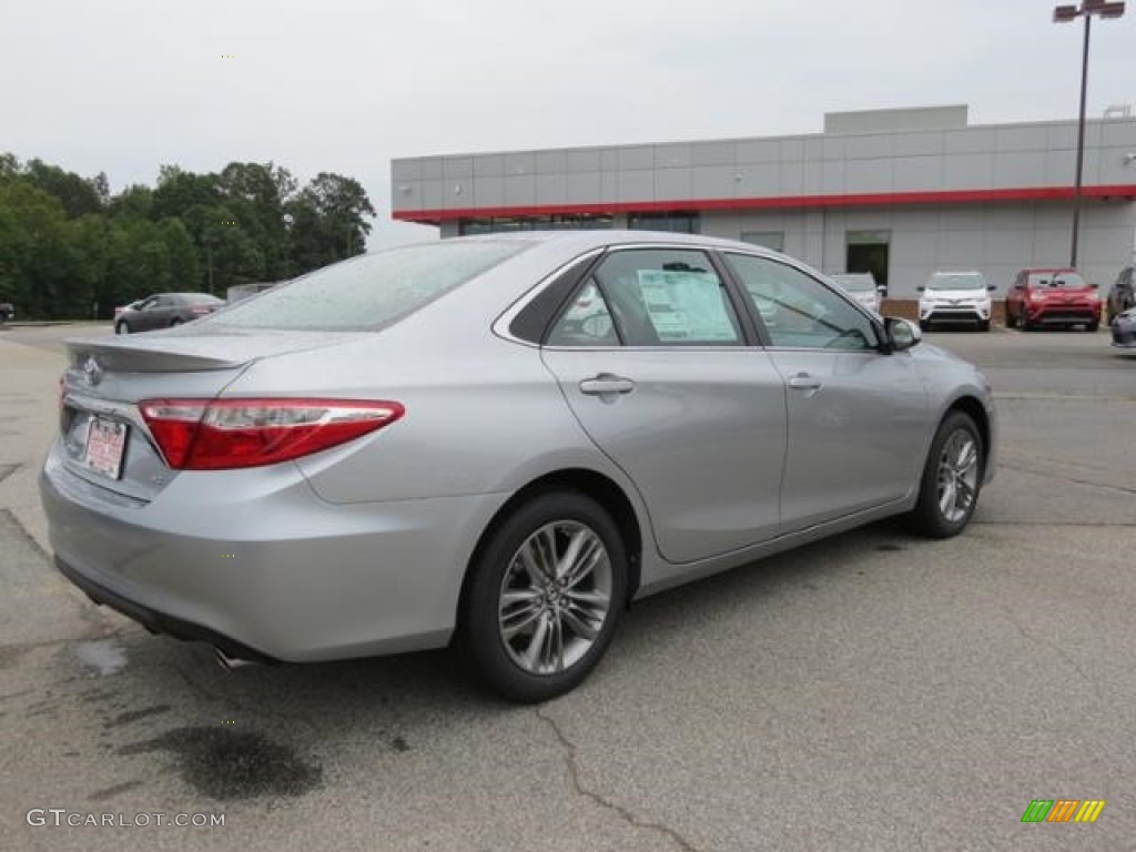 2017 Camry SE - Celestial Silver Metallic / Black photo #22