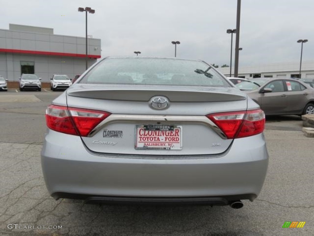 2017 Camry SE - Celestial Silver Metallic / Black photo #23