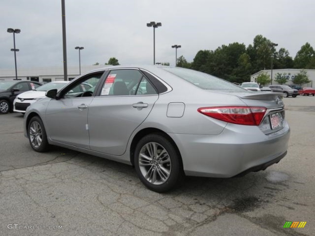 2017 Camry SE - Celestial Silver Metallic / Black photo #24