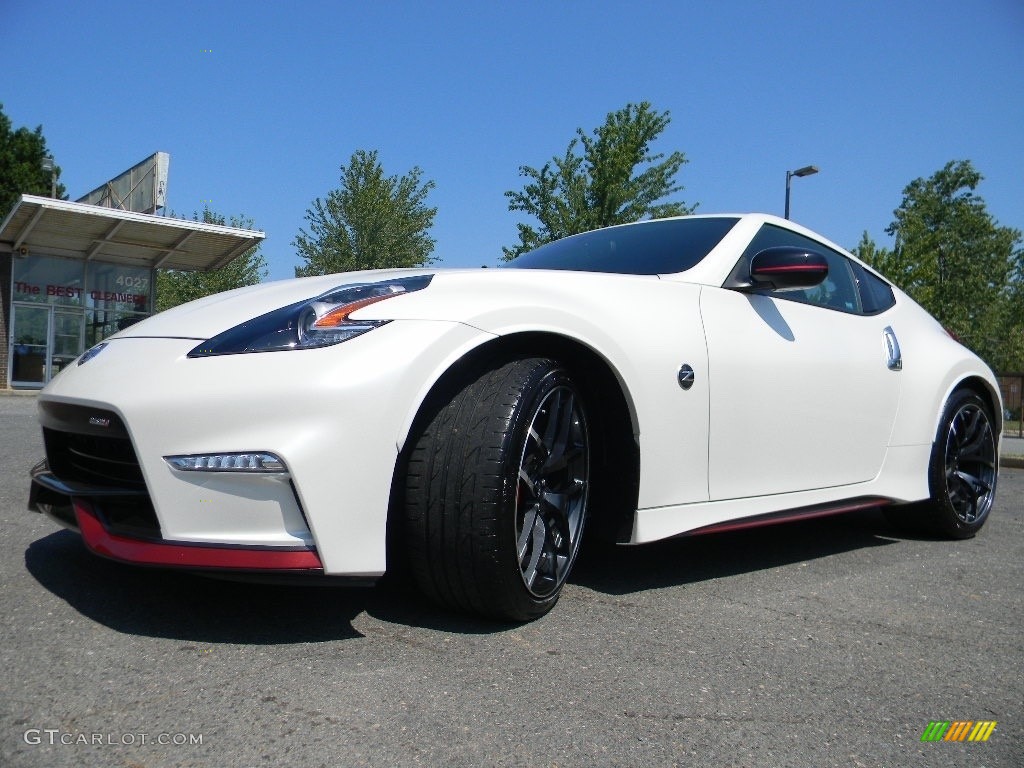 2015 Nissan 370Z NISMO Tech Coupe Exterior Photos