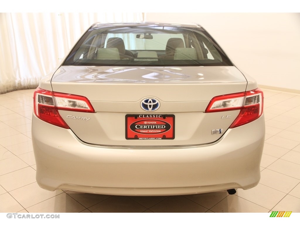 2013 Camry Hybrid LE - Champagne Mica / Ivory photo #15