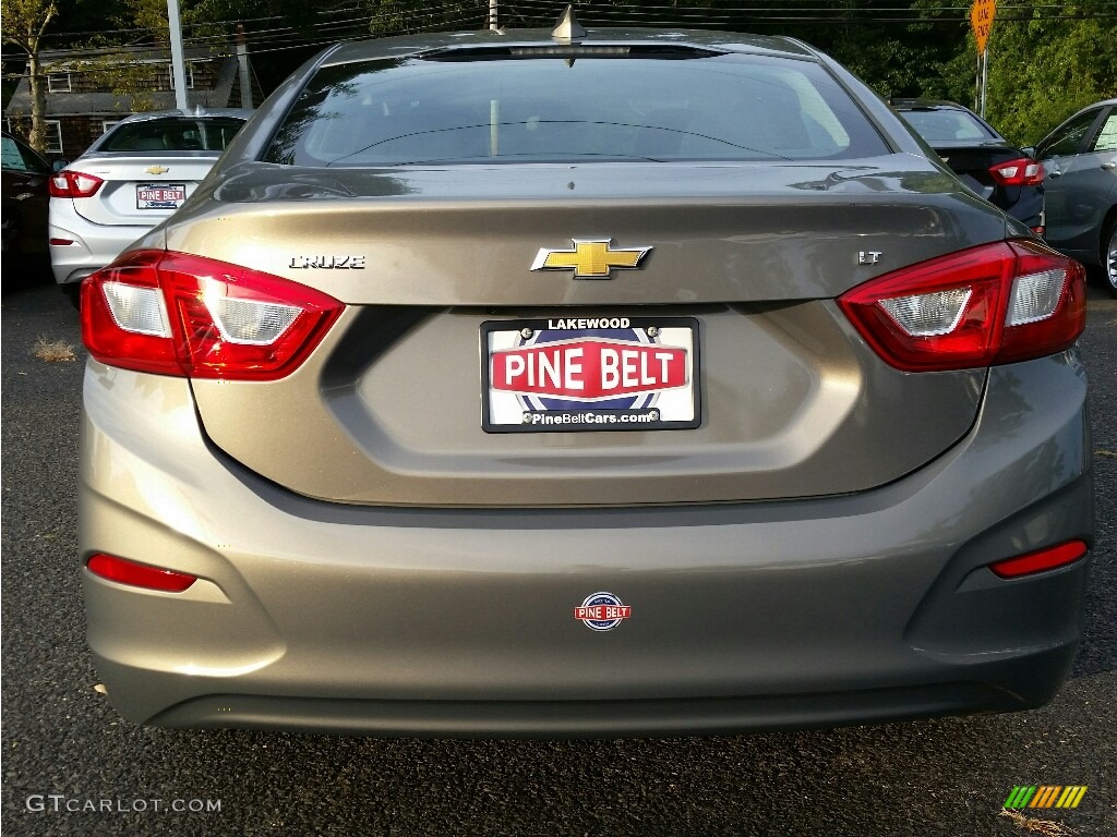 2017 Cruze LT - Pepperdust Metallic / Jet Black photo #5
