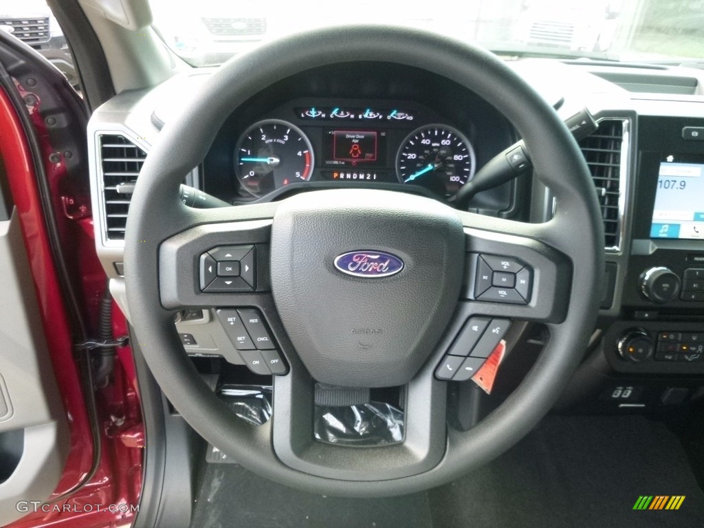 2017 Ford F250 Super Duty XLT Crew Cab 4x4 Medium Earth Gray Steering Wheel Photo #115524599