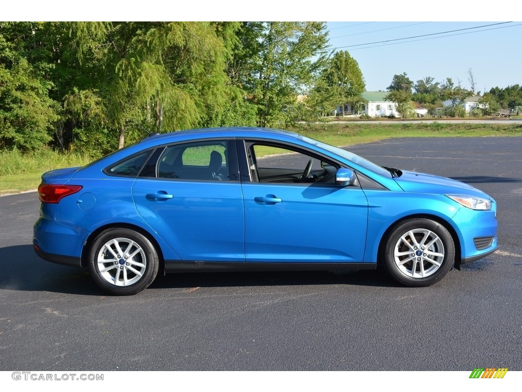 2015 Focus SE Sedan - Blue Candy Metallic / Charcoal Black photo #2