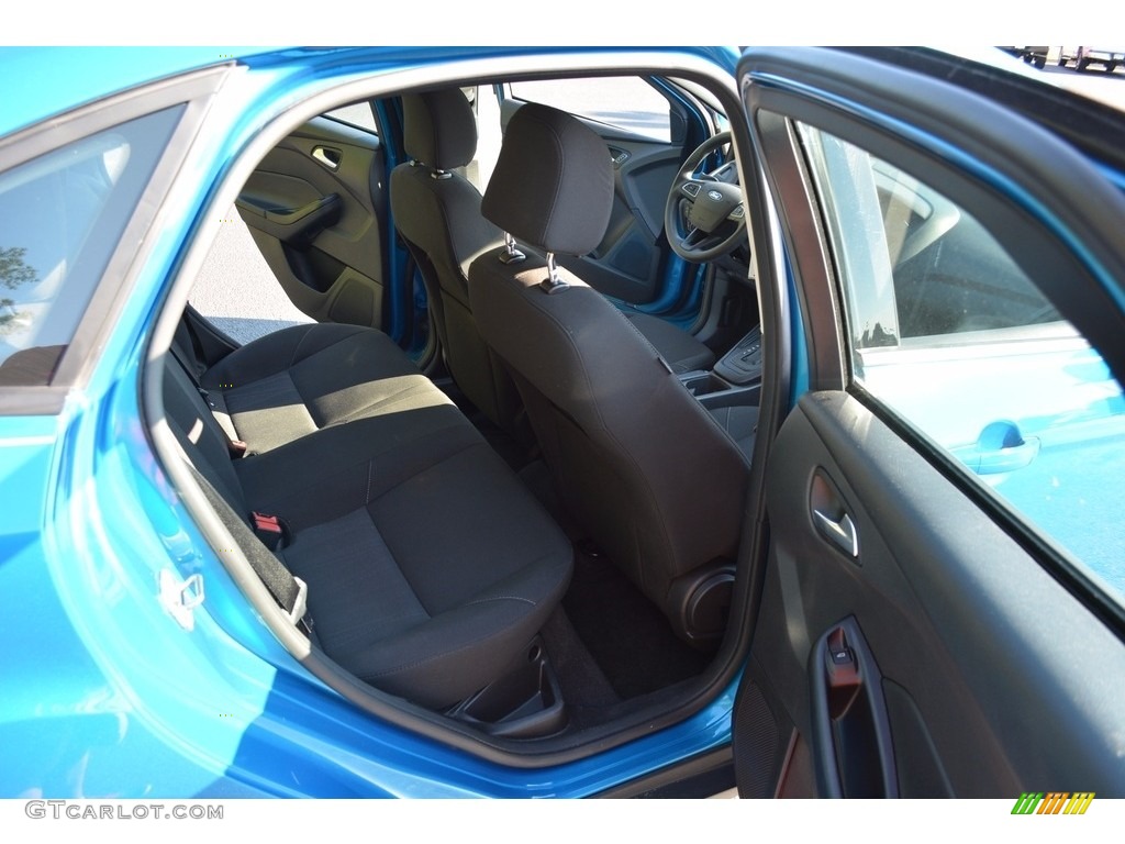 2015 Focus SE Sedan - Blue Candy Metallic / Charcoal Black photo #21