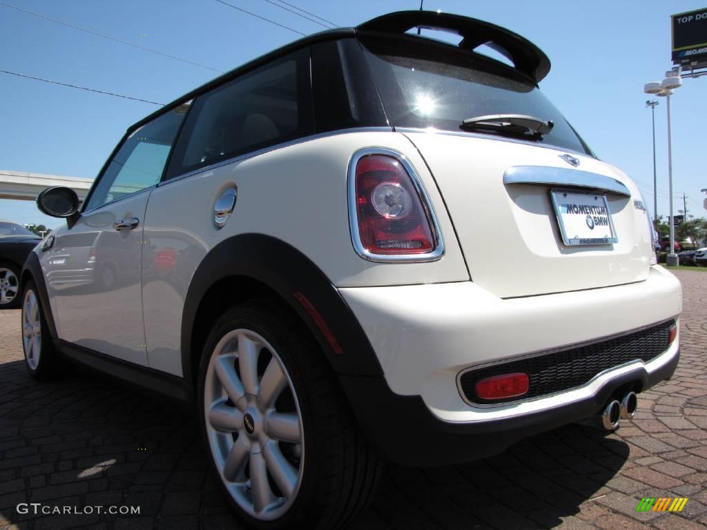 2009 Cooper S Hardtop - Pepper White / Lounge Carbon Black Leather photo #3