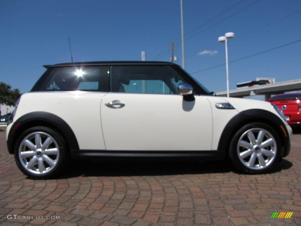 2009 Cooper S Hardtop - Pepper White / Lounge Carbon Black Leather photo #6