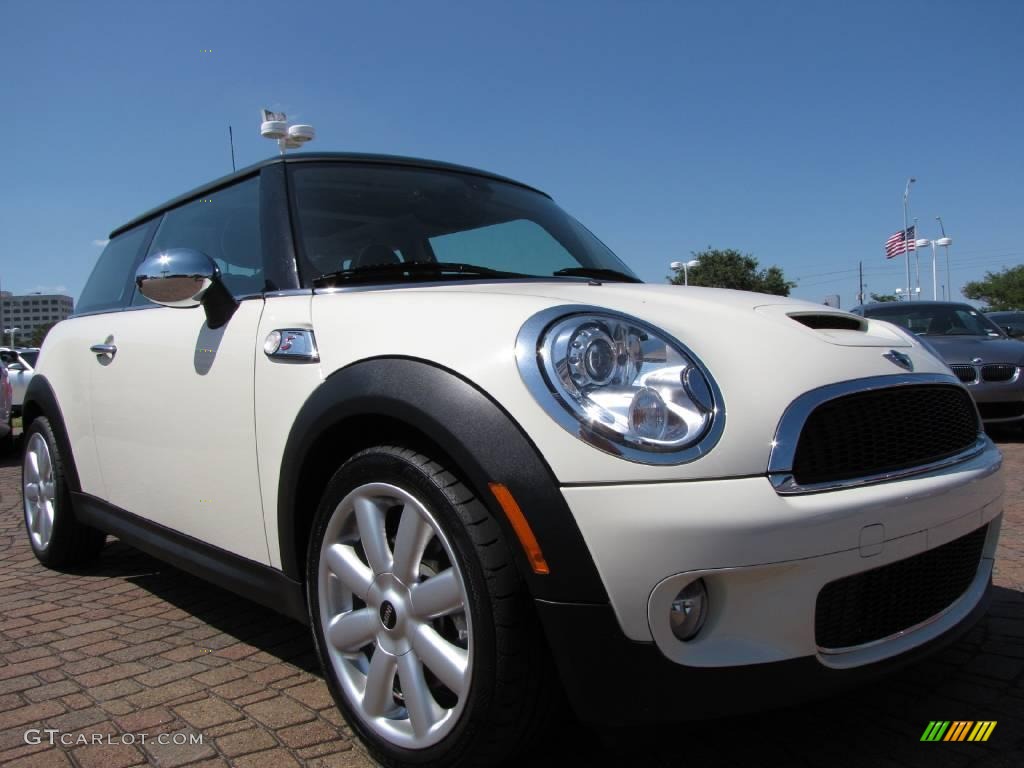 2009 Cooper S Hardtop - Pepper White / Lounge Carbon Black Leather photo #7
