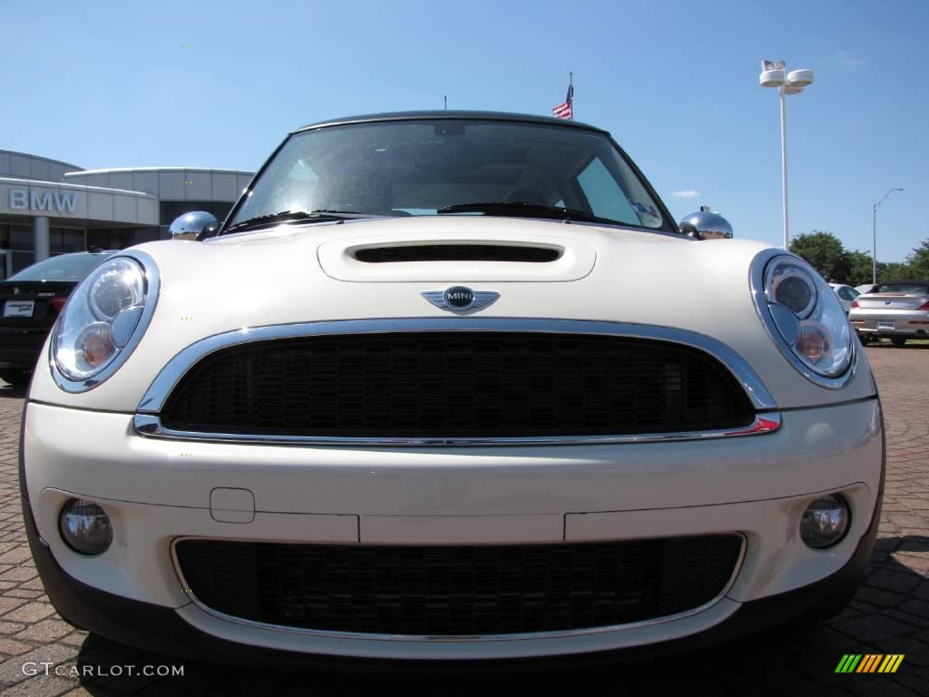 2009 Cooper S Hardtop - Pepper White / Lounge Carbon Black Leather photo #8
