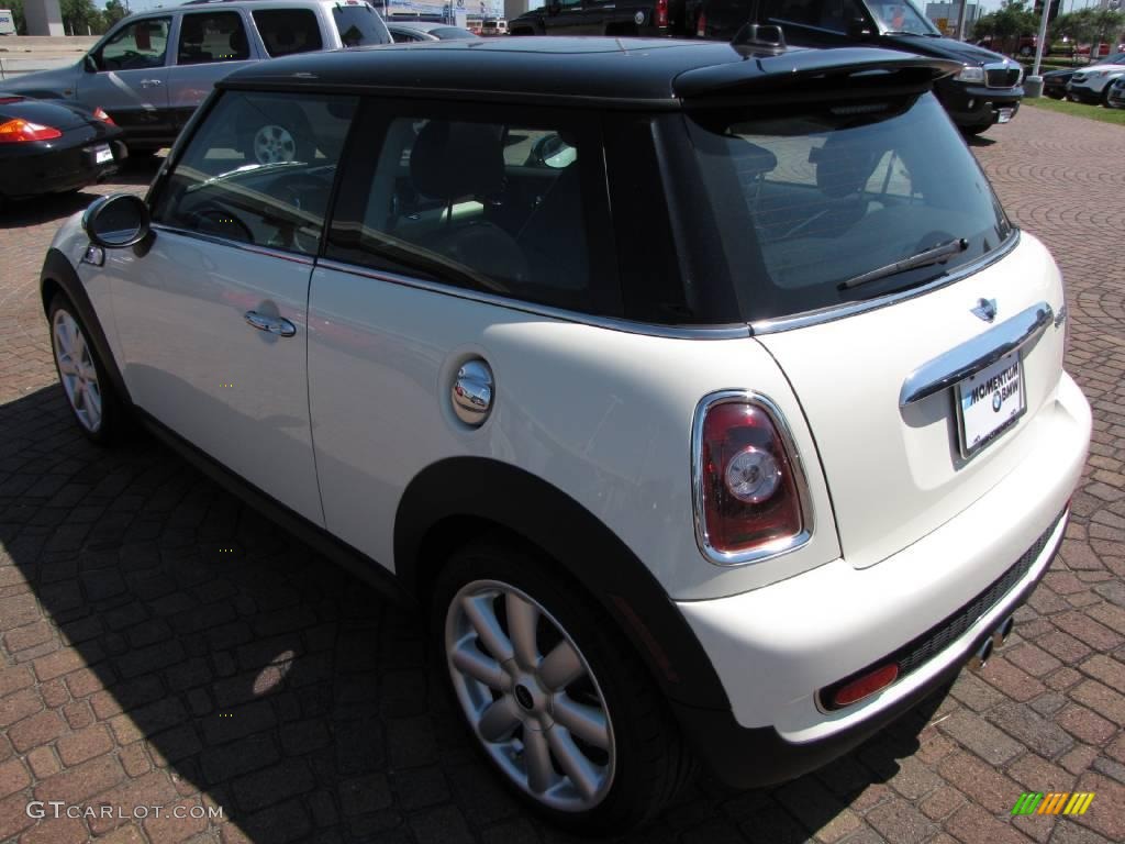 2009 Cooper S Hardtop - Pepper White / Lounge Carbon Black Leather photo #11