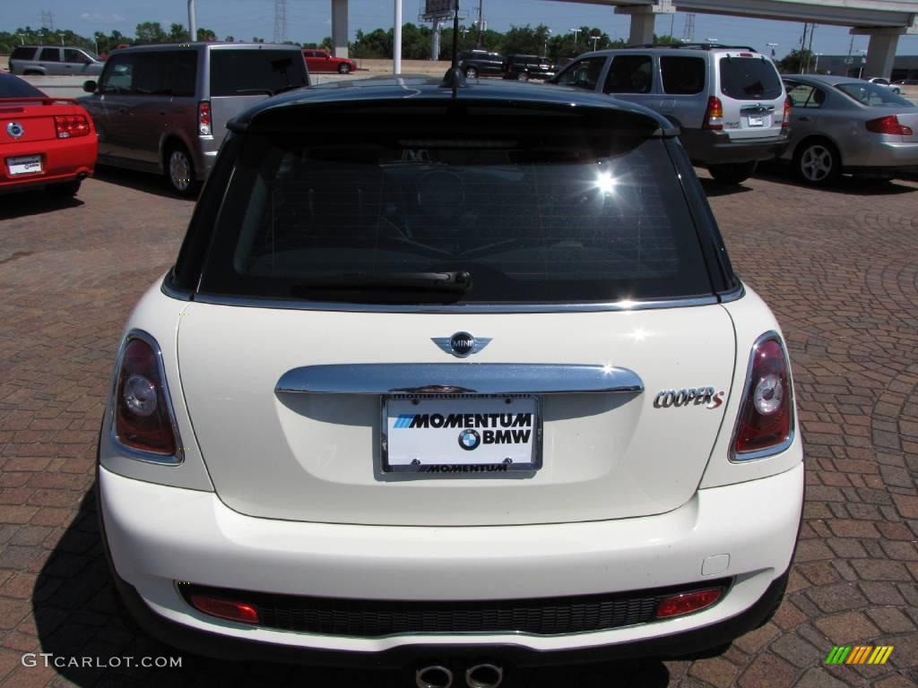 2009 Cooper S Hardtop - Pepper White / Lounge Carbon Black Leather photo #12
