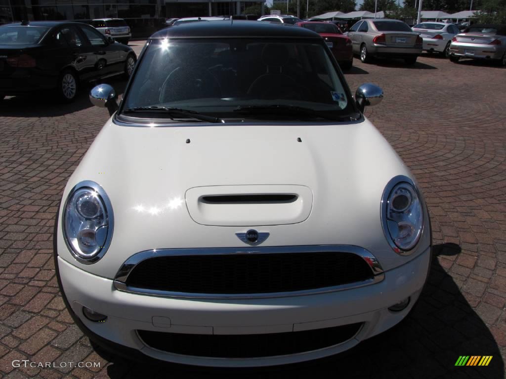 2009 Cooper S Hardtop - Pepper White / Lounge Carbon Black Leather photo #16