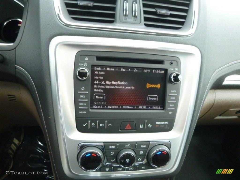 2017 GMC Acadia Limited AWD Controls Photo #115550345