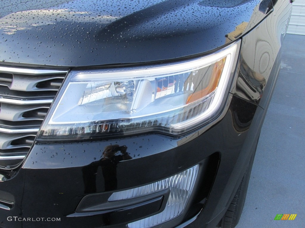 2017 Explorer XLT - Shadow Black / Ebony Black photo #9