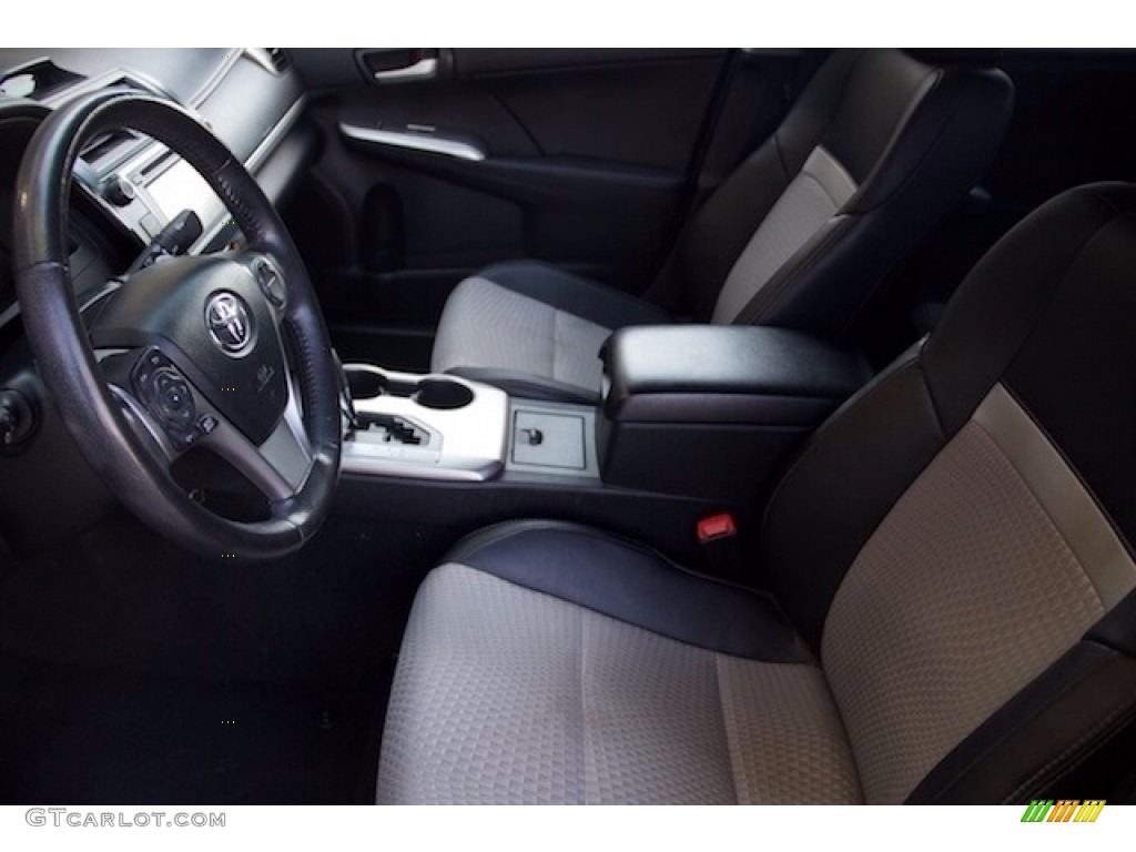 2013 Camry SE - Cosmic Gray Metallic / Black/Ash photo #3