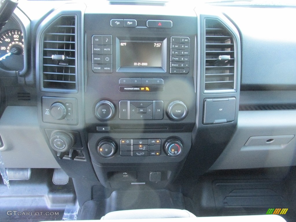 2016 F150 XL SuperCrew 4x4 - Shadow Black / Medium Earth Gray photo #24