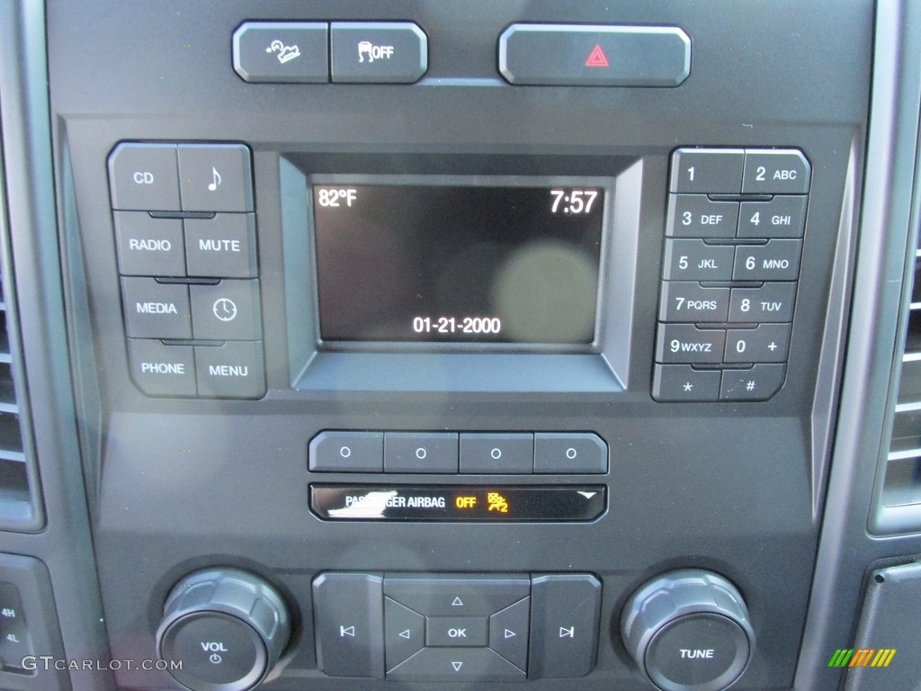 2016 F150 XL SuperCrew 4x4 - Shadow Black / Medium Earth Gray photo #25