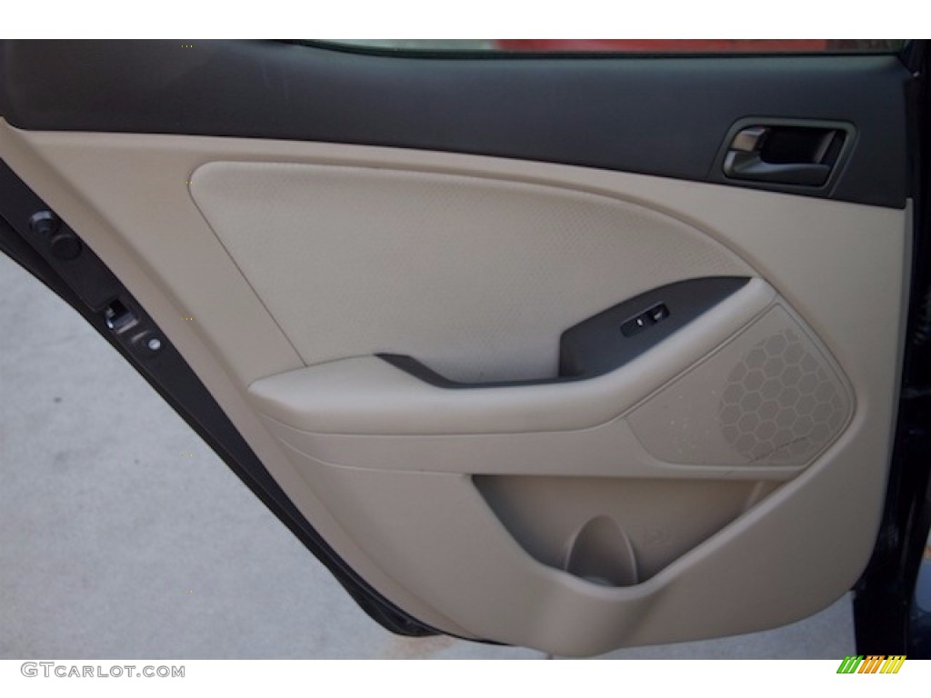2015 Optima LX - Platinum Graphite / Beige photo #21