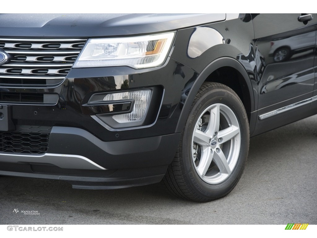 2017 Explorer XLT 4WD - Shadow Black / Ebony Black photo #2