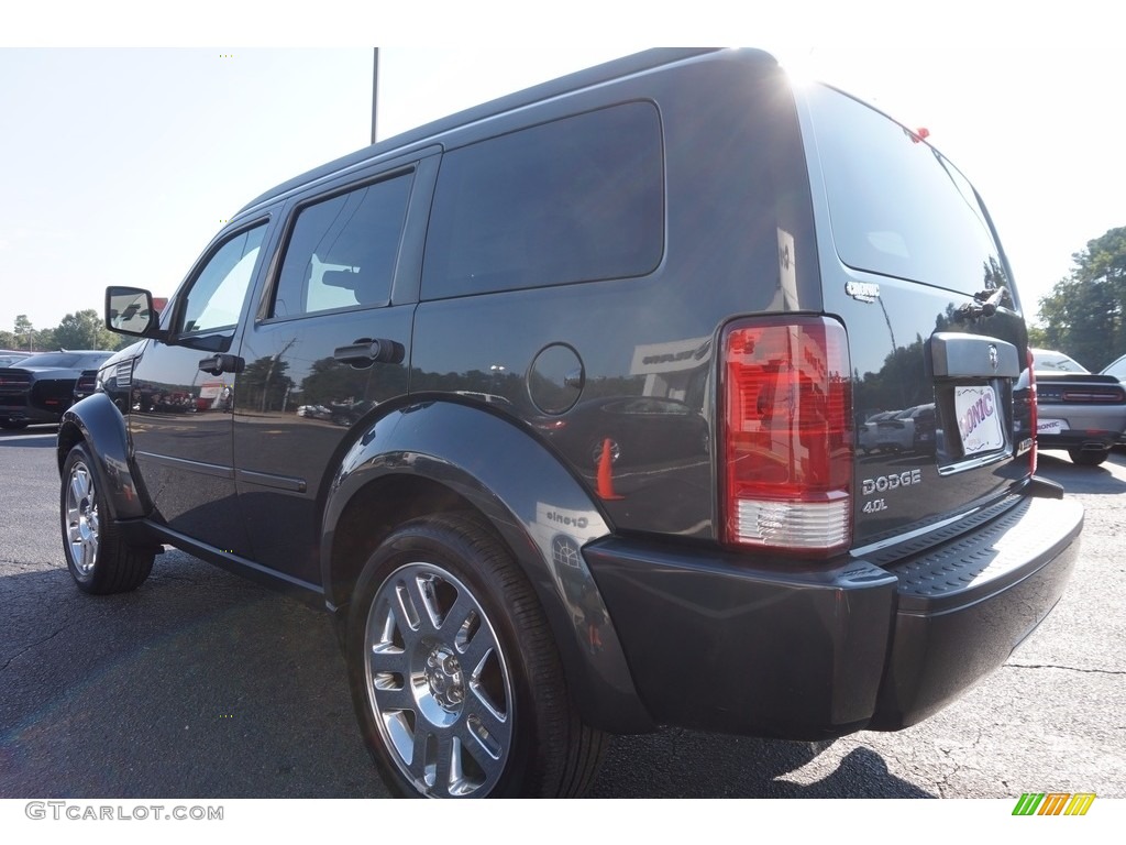 2011 Nitro Heat 4.0 - Dark Charcoal Pearl / Dark Slate Gray photo #5