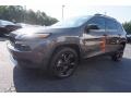 Granite Crystal Metallic - Cherokee Sport Altitude Photo No. 3