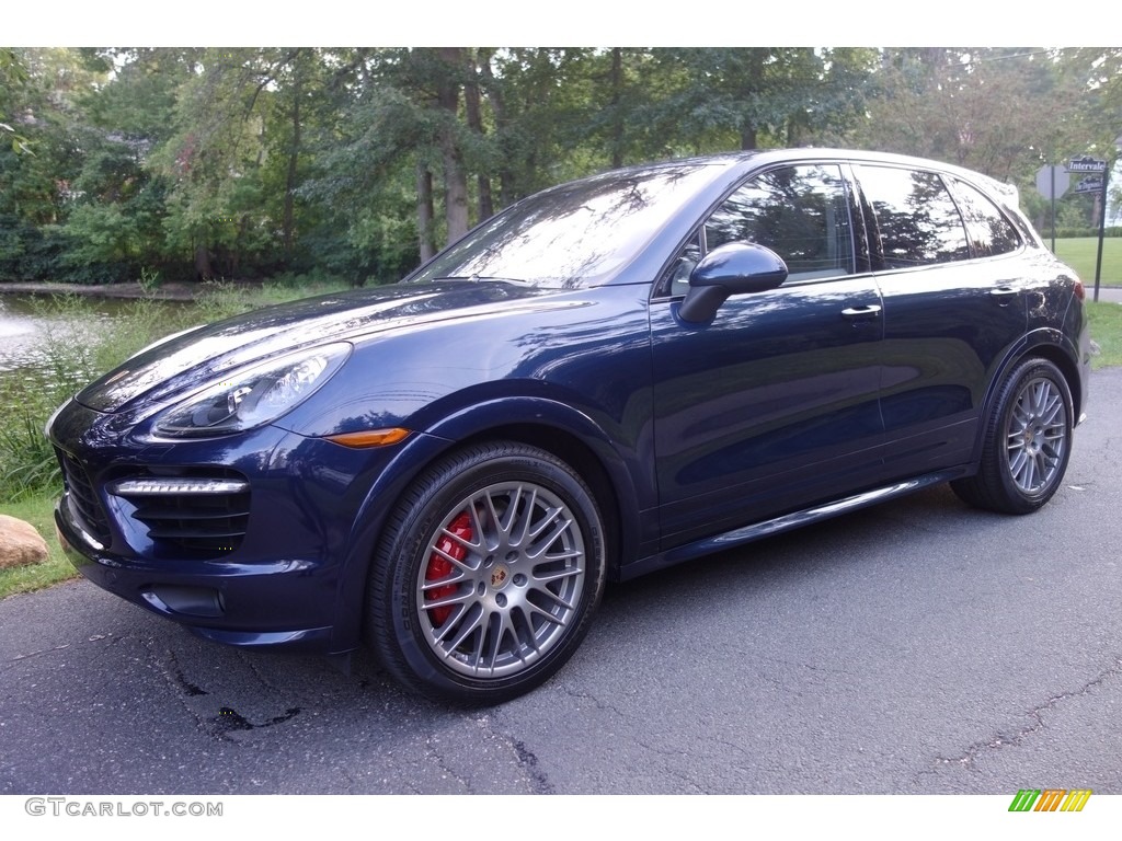 2014 Porsche Cayenne GTS Exterior Photos