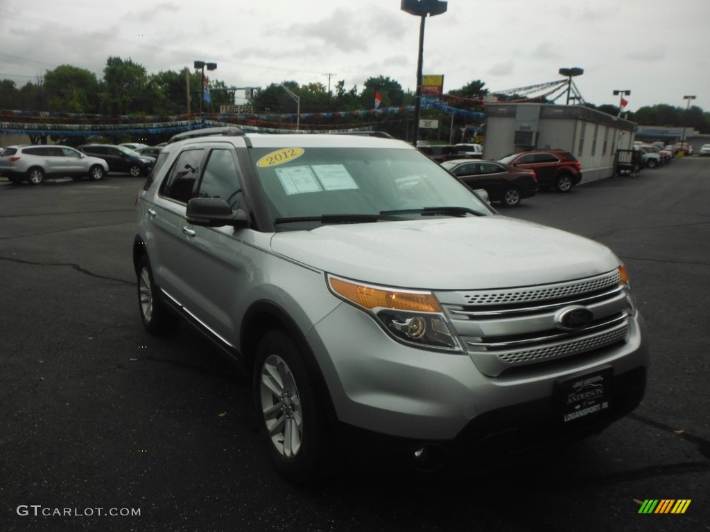 2012 Explorer XLT 4WD - Ingot Silver Metallic / Charcoal Black photo #4